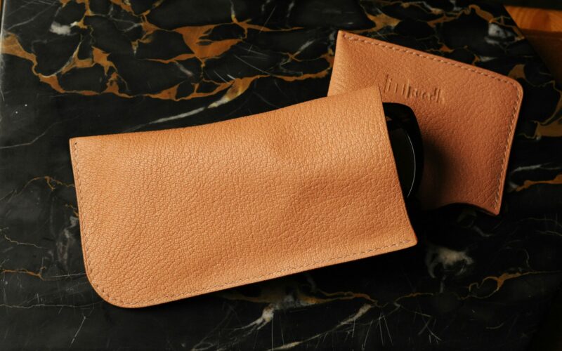 Etui à lunettes cuir de chèvre couleur terre cuite Ruadh Etui à lunettes cuir de chèvre couleur terre cuite Ruadh