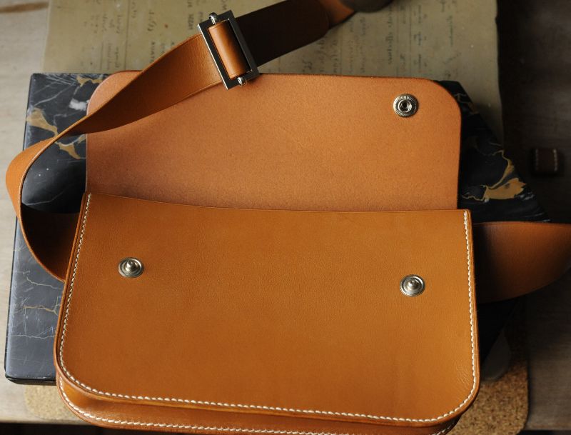 sac cassette ceinture ou cross body en cuir gold luxe Ruadh Rennes sac cassette ceinture ou cross body en cuir gold luxe Ruadh Rennes